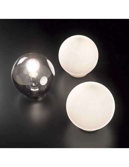 Lume classico da comodino con base e corpo luce in cristallo molato Ideal Lux Magic TL1 Mini, Paralume bianco in tessuto, 1 E27