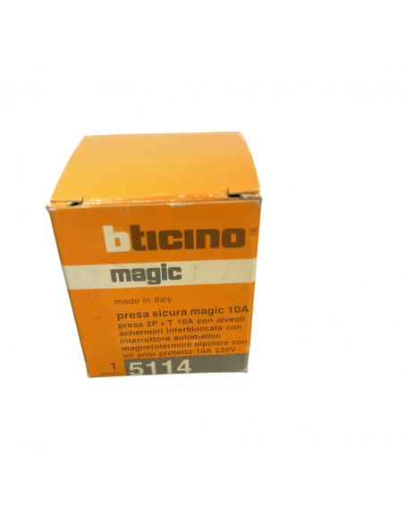 Bticino Magic 5114 Blocco con presa 10A e interruttore magnetotermico automatico 10A, Serie Civili, MADE IN ITALY: Coppolav.it